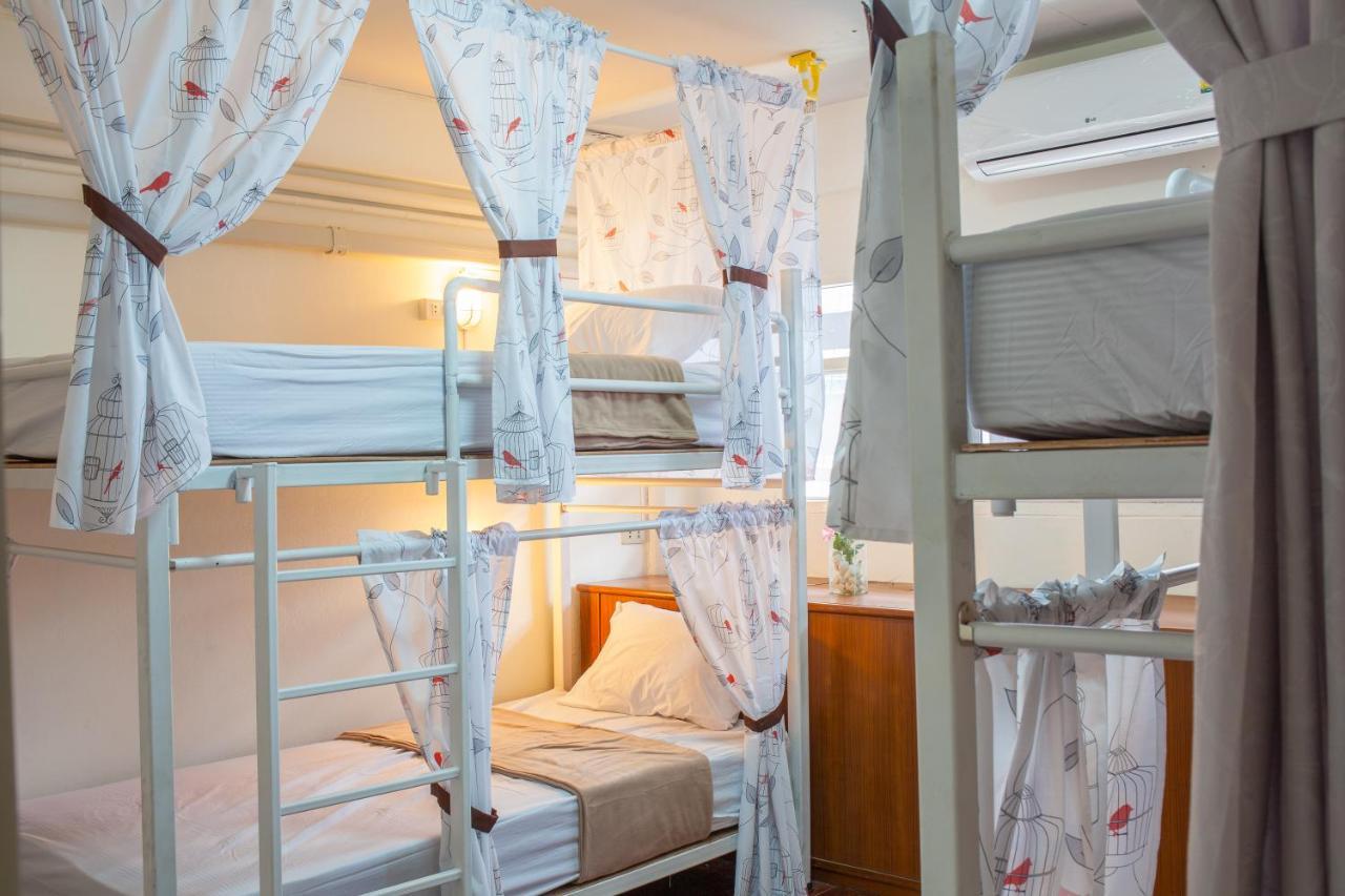 Kamin Bird Hostel Bangkok Buitenkant foto