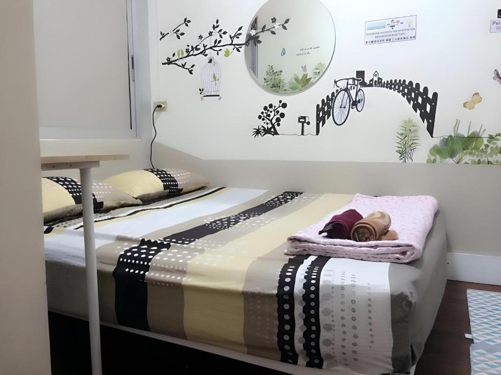 Kamin Bird Hostel Bangkok Buitenkant foto