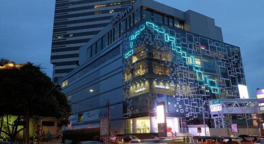 Kamin Bird Hostel Bangkok Buitenkant foto